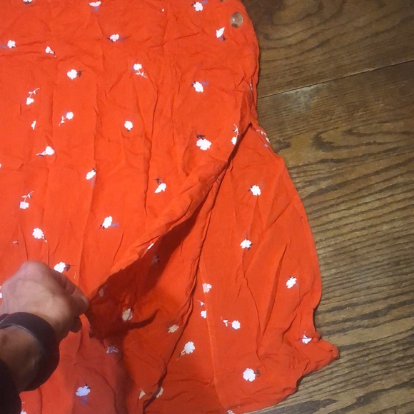 EUC O’Neill red floral midi skirt with side slits - Picture 3 of 9